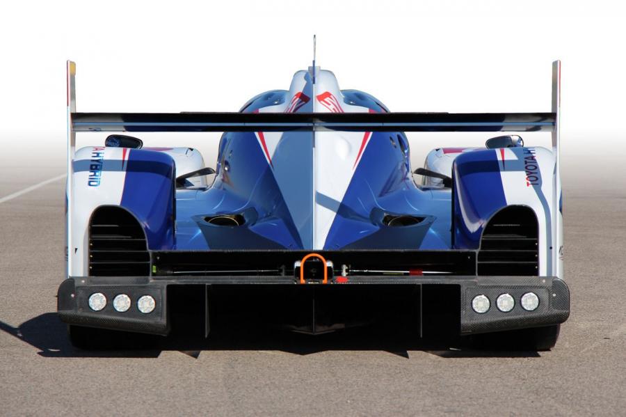  Toyota TS040 Hybrid 2014 года  (фото 53 из 55)